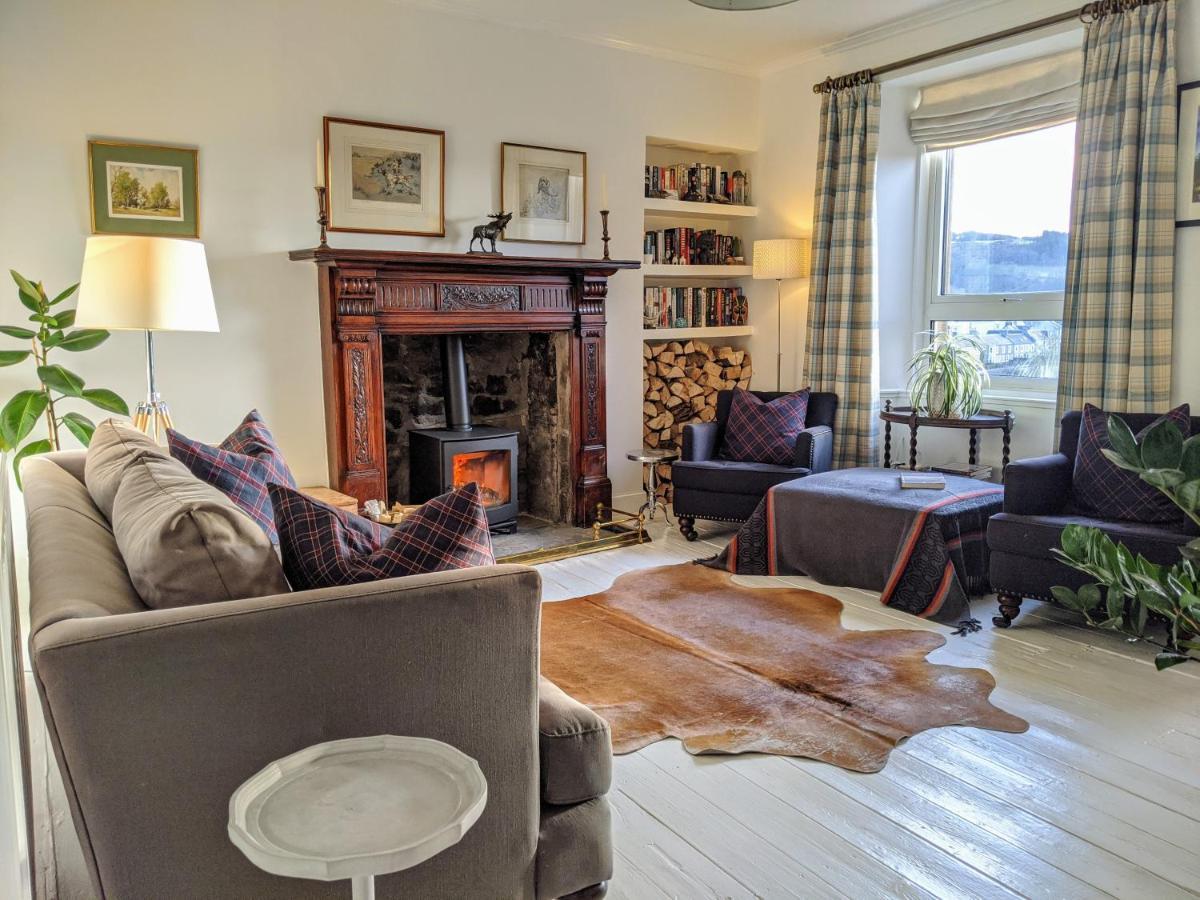 Central Hawick Spacious Stylish Flat With Log Burner 외부 사진