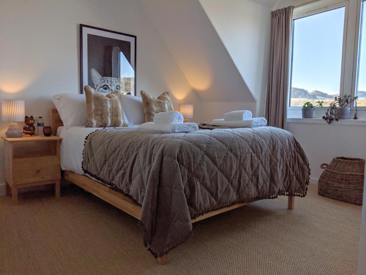 Central Hawick Spacious Stylish Flat With Log Burner 외부 사진