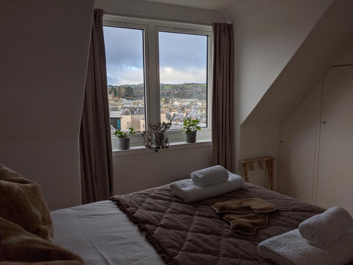 Central Hawick Spacious Stylish Flat With Log Burner 외부 사진