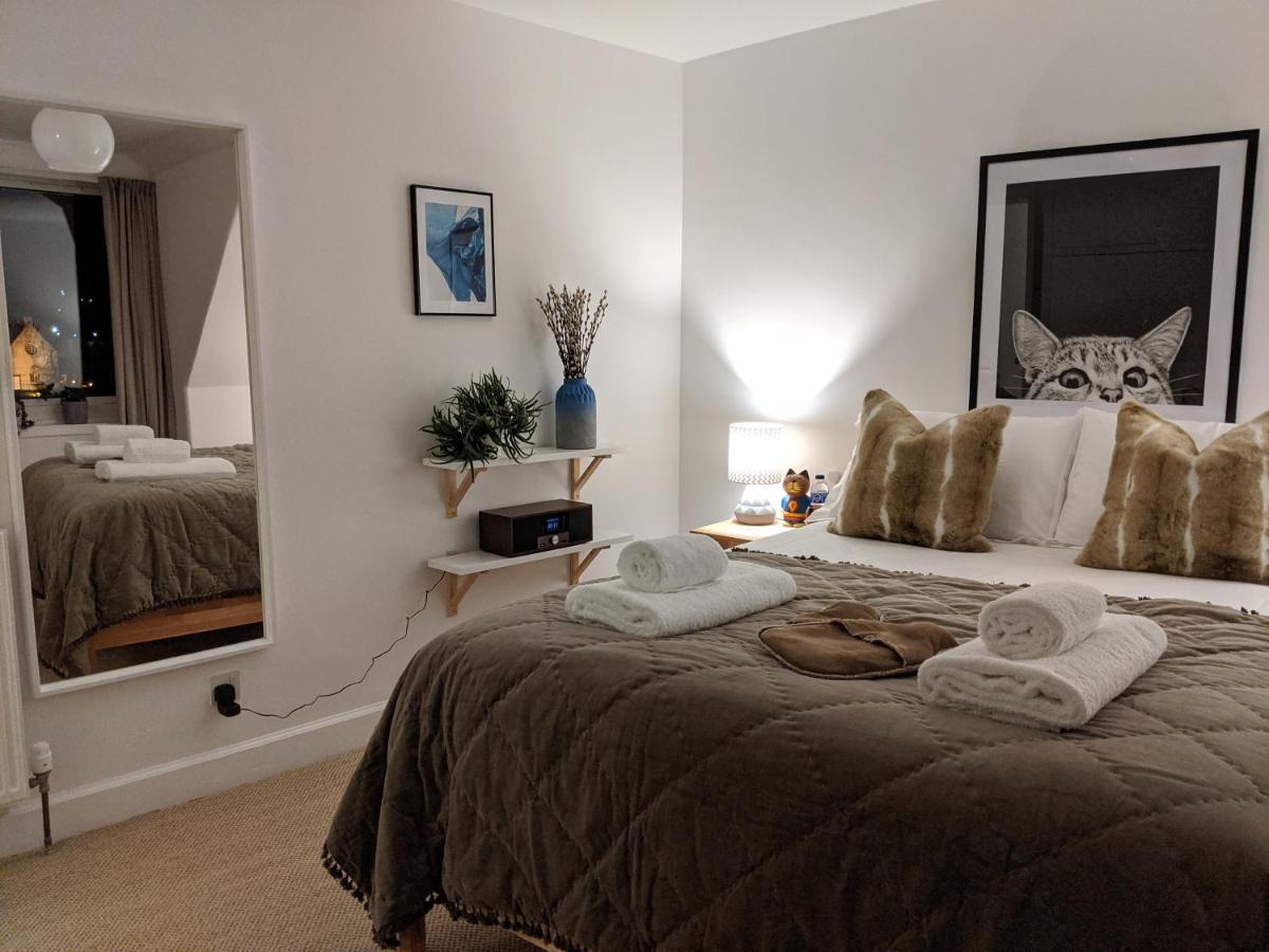 Central Hawick Spacious Stylish Flat With Log Burner 외부 사진
