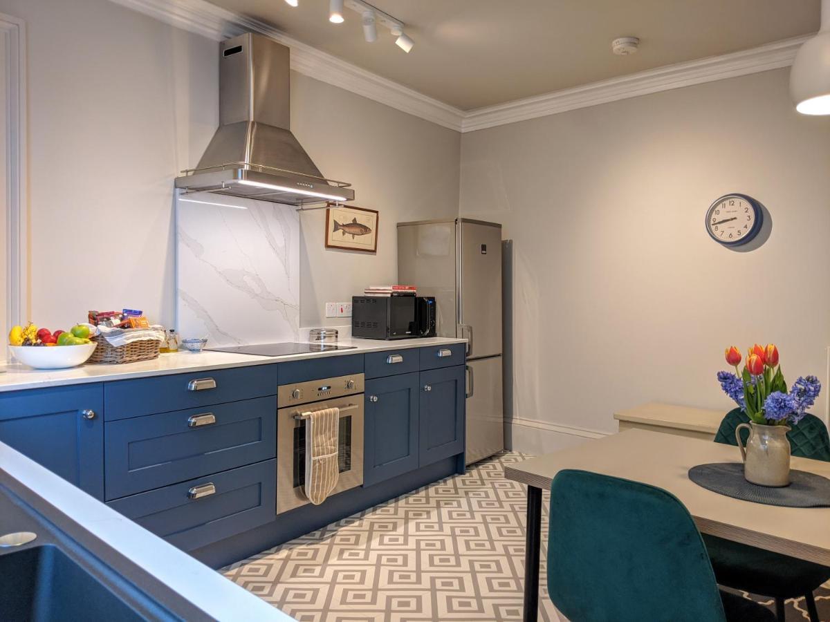 Central Hawick Spacious Stylish Flat With Log Burner 외부 사진