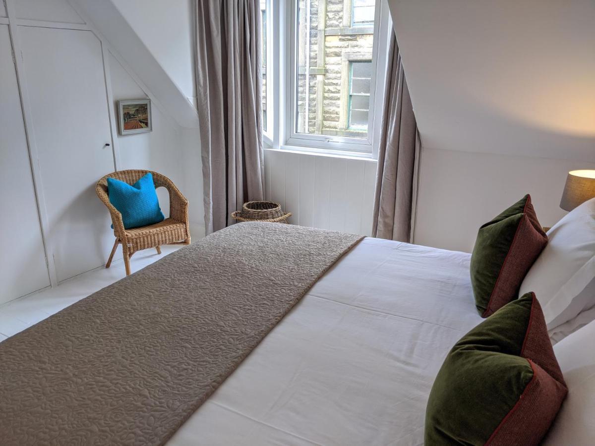 Central Hawick Spacious Stylish Flat With Log Burner 외부 사진